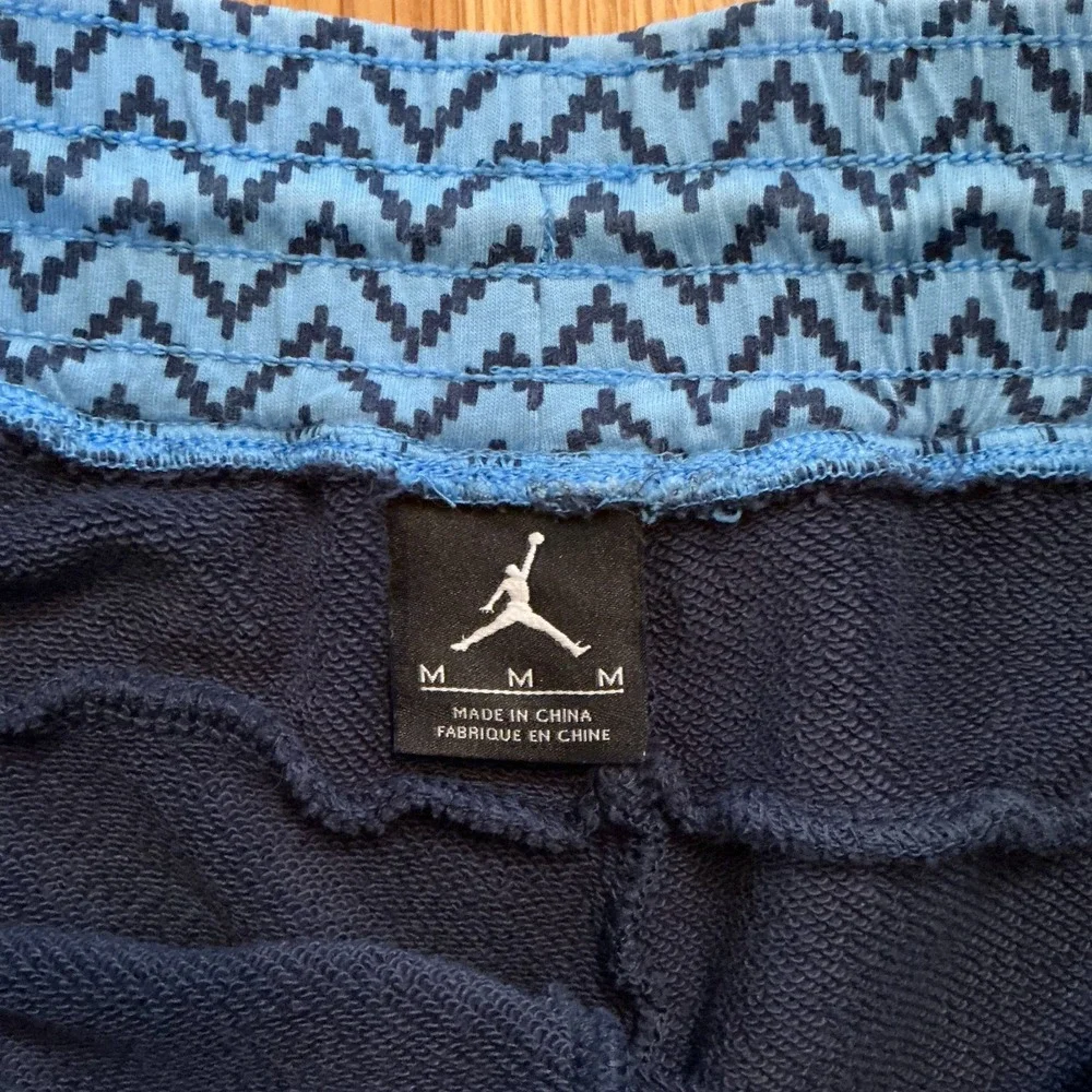 Nike Air Jordan Mens Medium‎ Navy Blue Basketball Shorts Drawstring Zigzag Trim